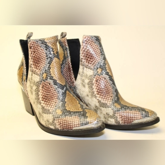 JEFFREY CAMPBELL Cromwell Snakeprint Leather Heeled Ankle Boots Size 8. EUC - Picture 5 of 16